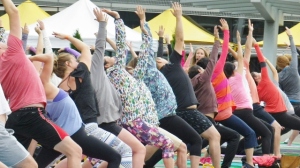 IMGP4813 Lululemon Seawheeze Half Marathon 2015 Free Nooner Yoga Class Vancouver Erin Anderson